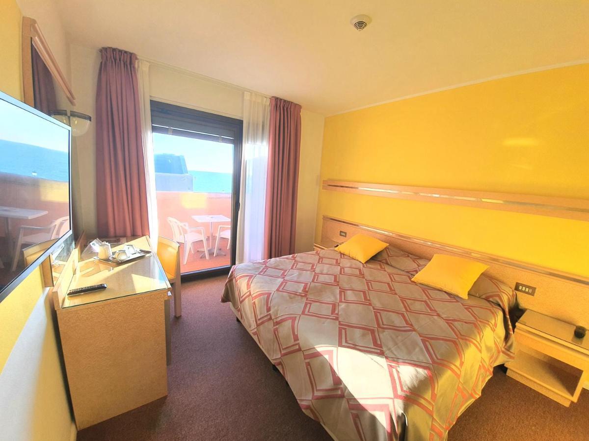 Hotel Antares Grado Buitenkant foto