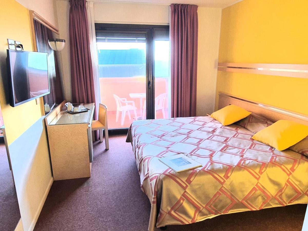 Hotel Antares Grado Buitenkant foto