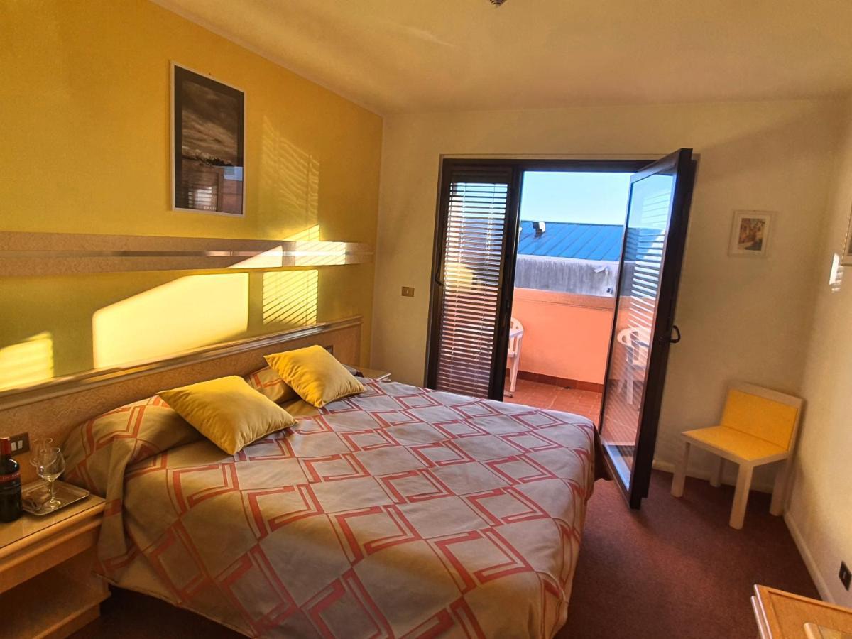 Hotel Antares Grado Buitenkant foto