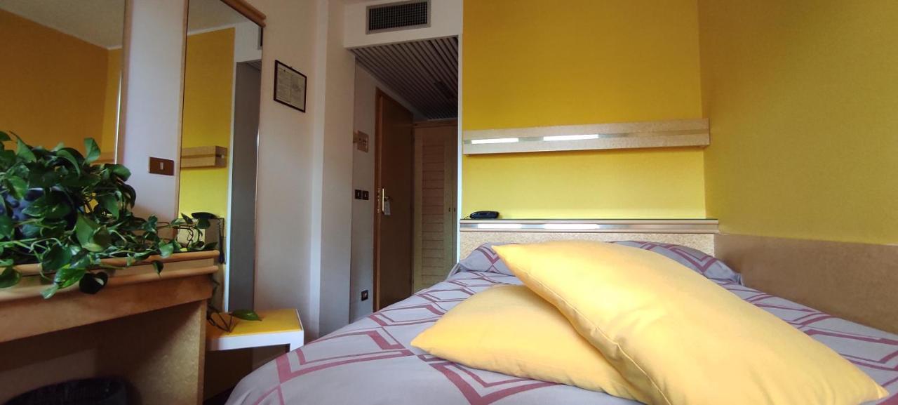 Hotel Antares Grado Buitenkant foto